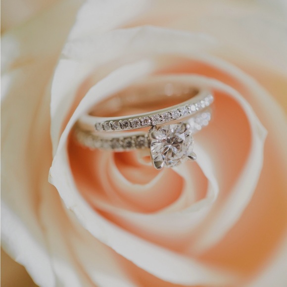 Ila Jewelry - Ila -Avery Platinum Diamond Ring- Engagement and Band set